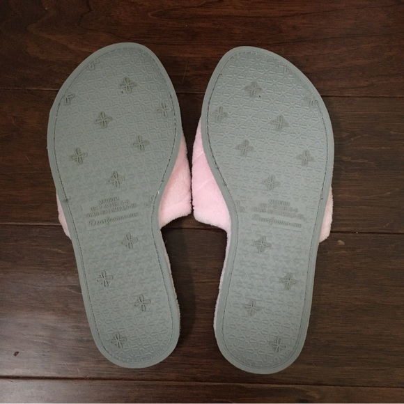 Pink quilted slippers - Picture 4 of 5
